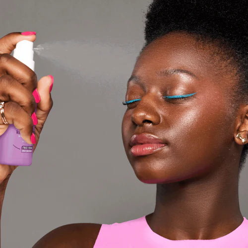 Essence Fix & Last Perfect Makeup Fixing Spray Essence Fix & Last Perfect Makeup Fixing Spray