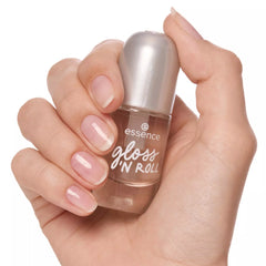 Essence Gel Nail Colour 01 Gloss 'N Roll