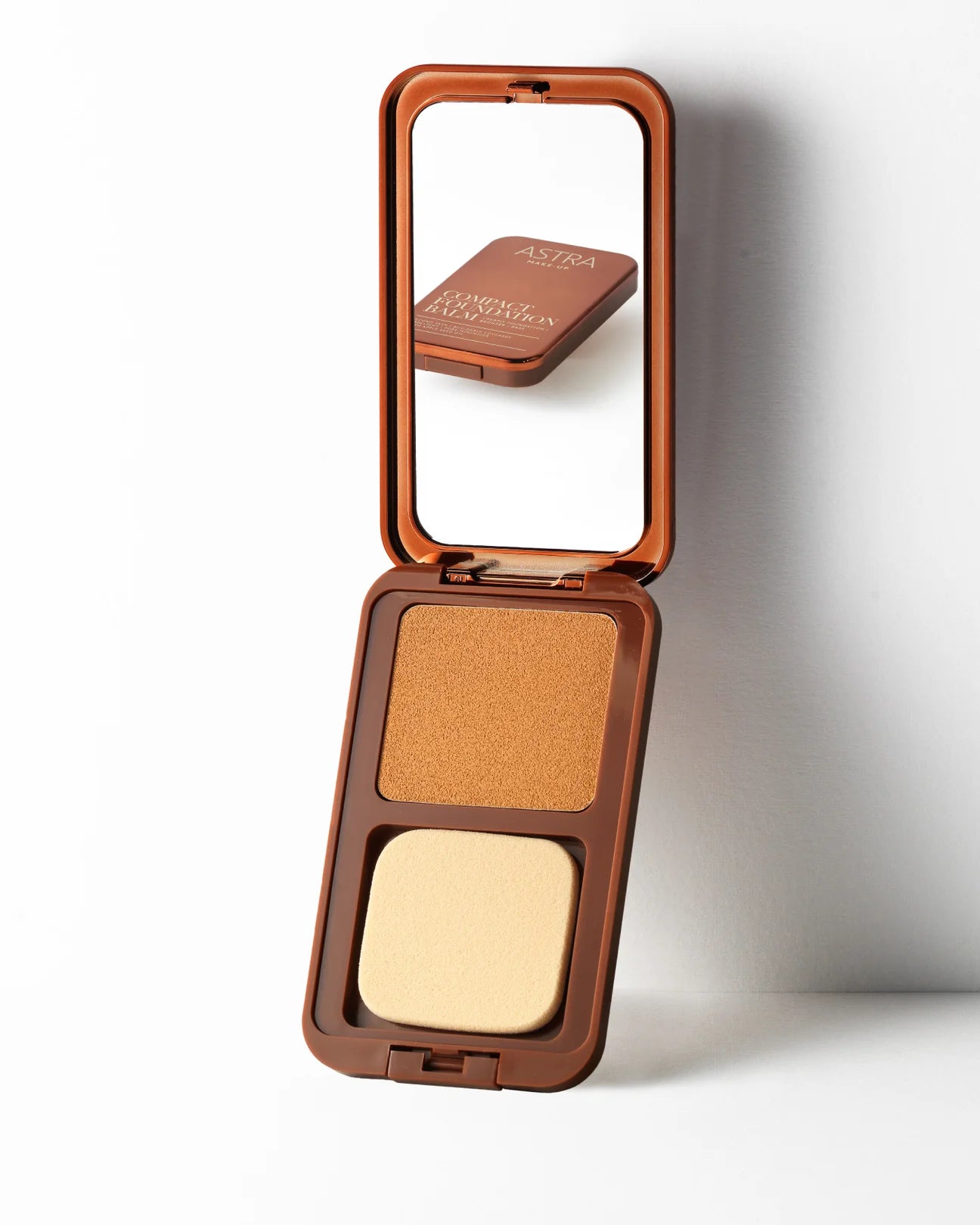 Astra Compact Foundation Balm Astra Compact Foundation Balm