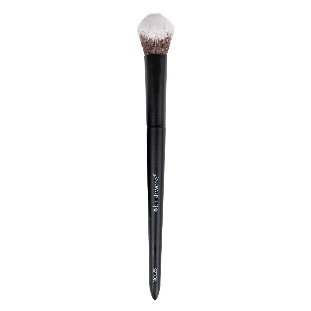Brushworks No. 25 Brightening Concealer Brush Brushworks No. 25 Brightening Concealer Brush